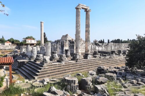 Apollo Tempel 4 120522
