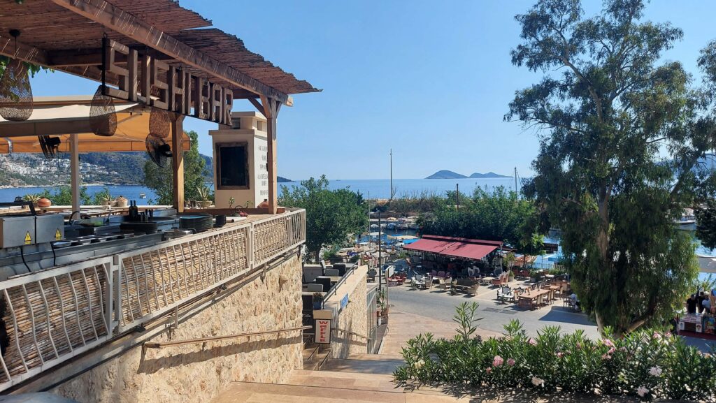 4. Reise - Segelrevier Türkische Ägäis - Marmaris bis Kekova Richtung Süden und zurück Richtung Norden bis Port Iasos - unser Sommerstützpunkt - 14.06. - 20.07.2022 22 Kalkan 5 280622