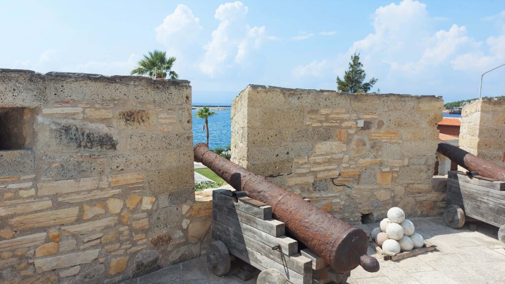7. Reise - Segelrevier Türkei - Sigarcik bis Cesme - 21.08. - 25.08.2022 19 Cesme 5