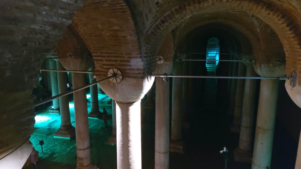Türkei: Istanbul - Basilica Cisterna - der versunkene Palast 2 Basilika 1