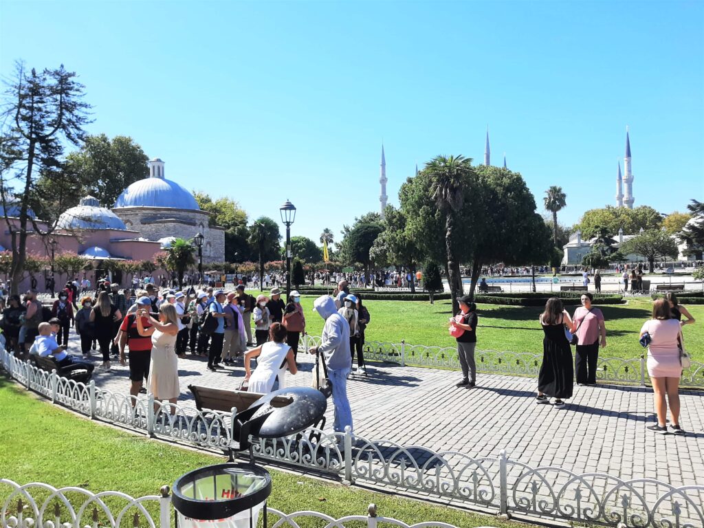 Istanbul Tradition und Moderne 15 Platz zwischen Blauer Moschee und Hagia Sophia