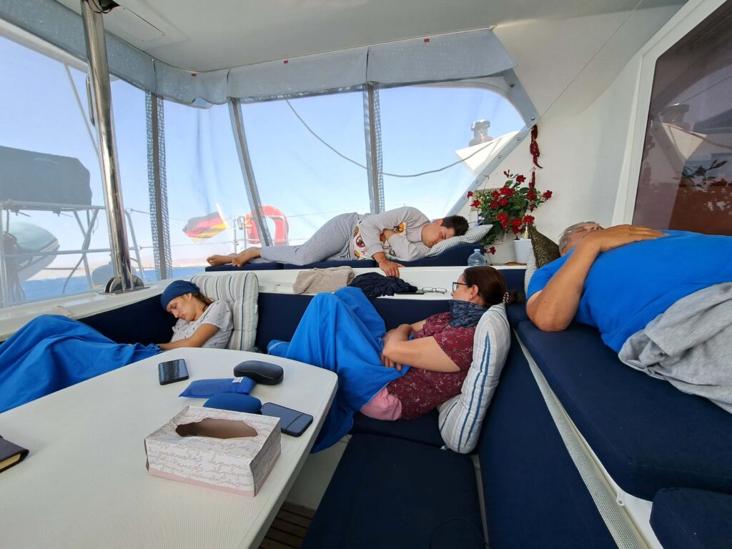 Hochseesegeln für Newcomer 19 Familie Thiel schlaeft