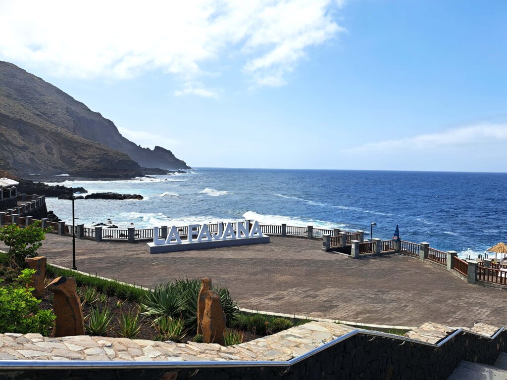 Schwimmen in tosender Brandung - Naturschwimmbäder auf der Kanareninsel La Palma 3 La Fajana