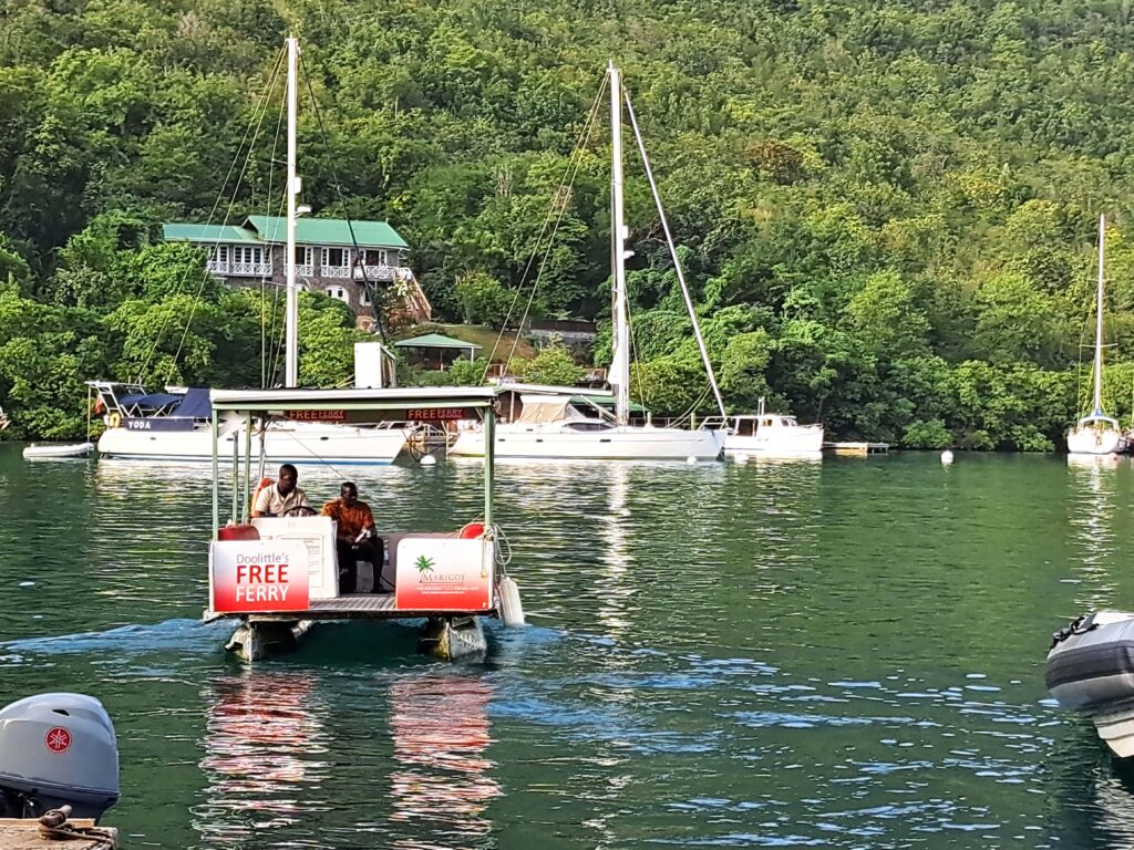 Karibikinsel St Lucia - Marigot Bay und der Mangrovenwald des Roseau Fluss 7 Wasserfaehre Marigot Bay