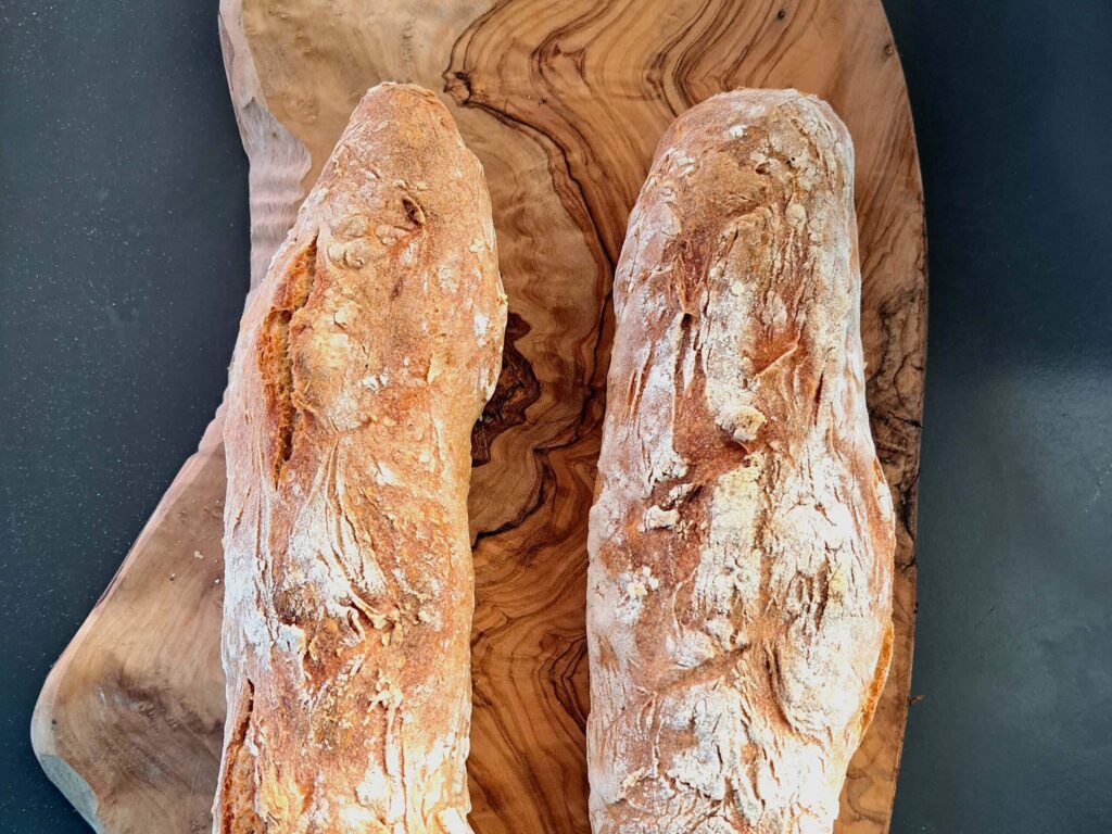 Energieversorgung Blauwasseryacht - Autark nur mit Sonnenenergie? 4 Frisch gebackenes Brot1 scaled e1712933325663