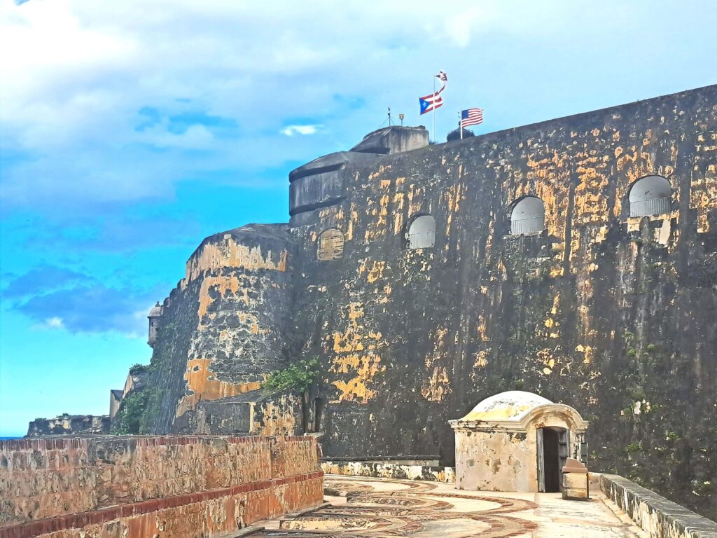 Impressionen von San Juan - Hauptstadt von Puerto Rico 16 Ausguck zweiter Weltkrieg