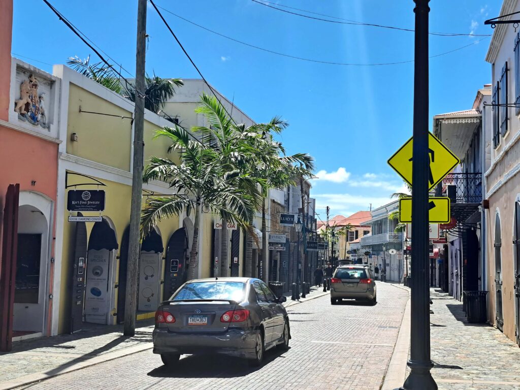 Segelrevier US Virgin Islands (US VIs) - ein Erfahrungsbericht 7 Einkaufsstrasse Charlotte Amalie