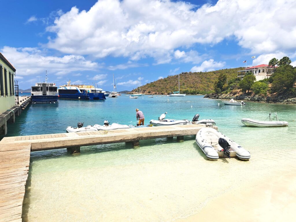 Segelrevier US Virgin Islands (US VIs) - ein Erfahrungsbericht 3 Faehranleger und Dinghi Dock St. John