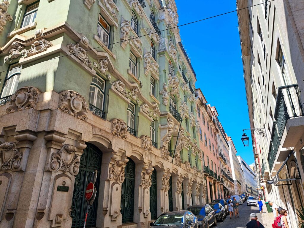 Lissabon - eine alternde Dame 10 Haeuserfassade