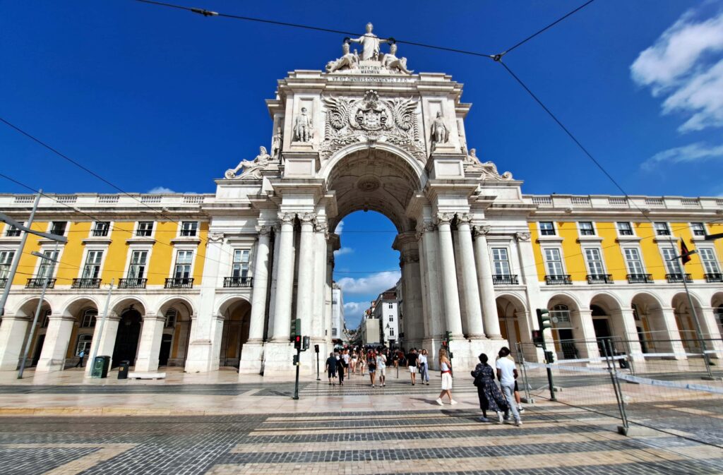 Lissabon - eine alternde Dame 24 Portal