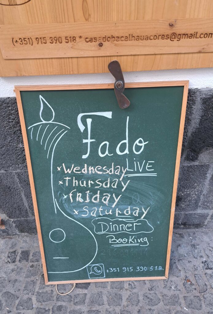 Schild Fado