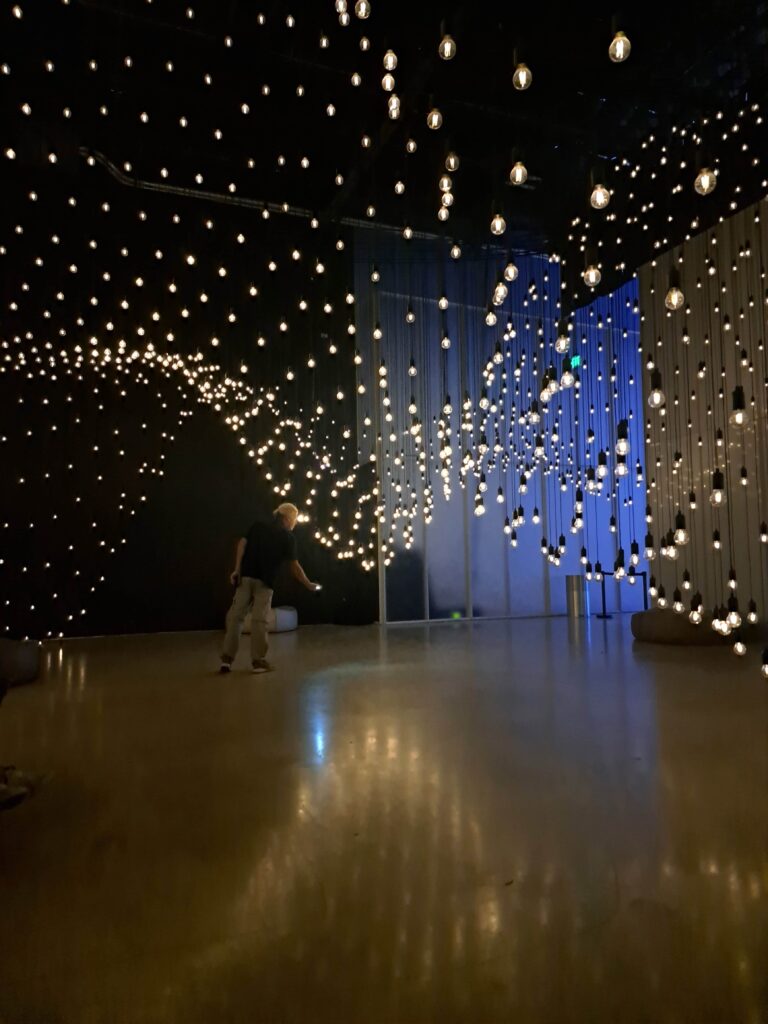 Faces of Miami - Superblue 15 Lichtinstallation 2