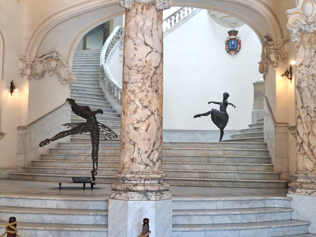 Havanna: Gran Teatro de la Habana Alicia Alonso 3 02 Eingangstreppe