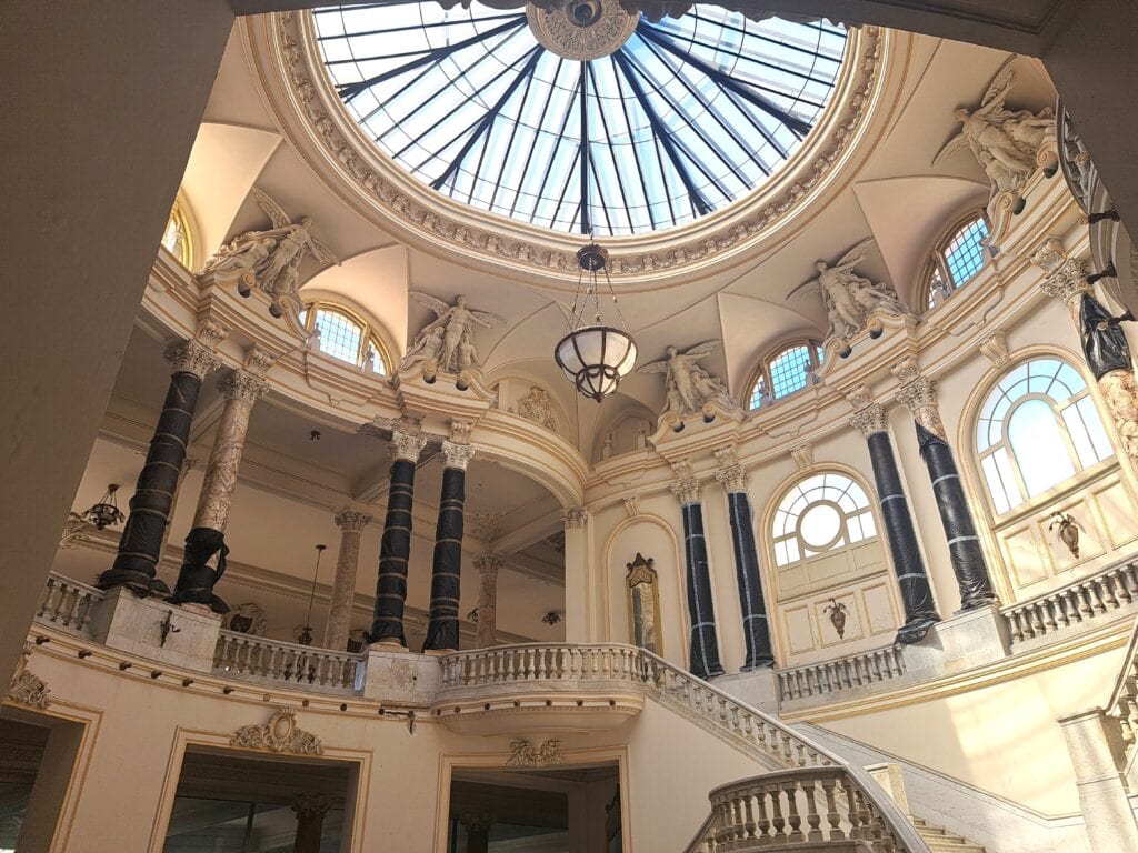 Havanna: Gran Teatro de la Habana Alicia Alonso 7 06 Eingangskuppel
