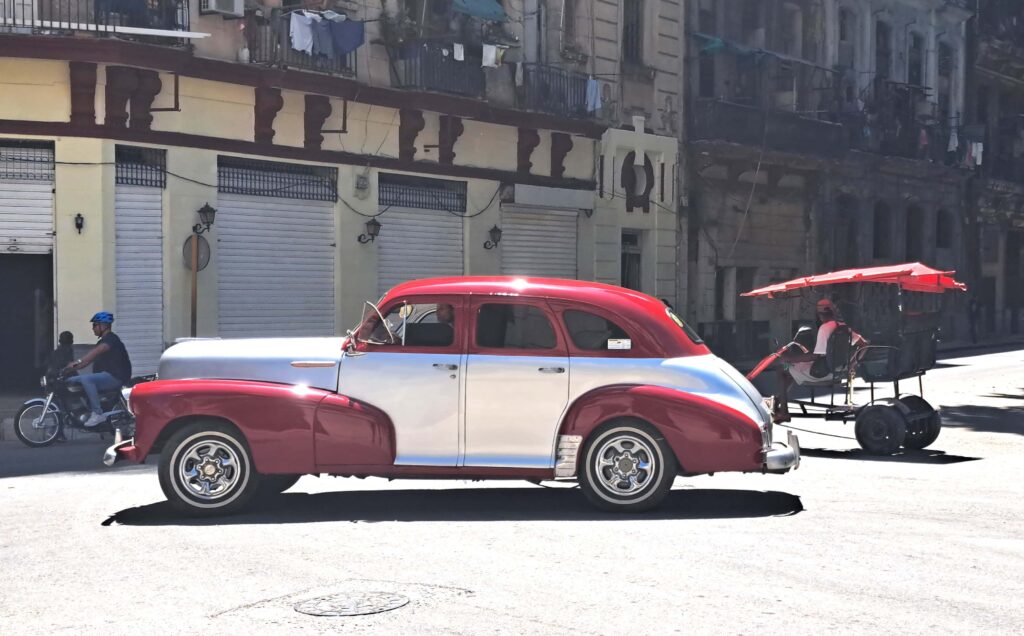 Die berühmten Oldtimer von Havanna - eine Bilddokummentation 18 19 Oldtimer