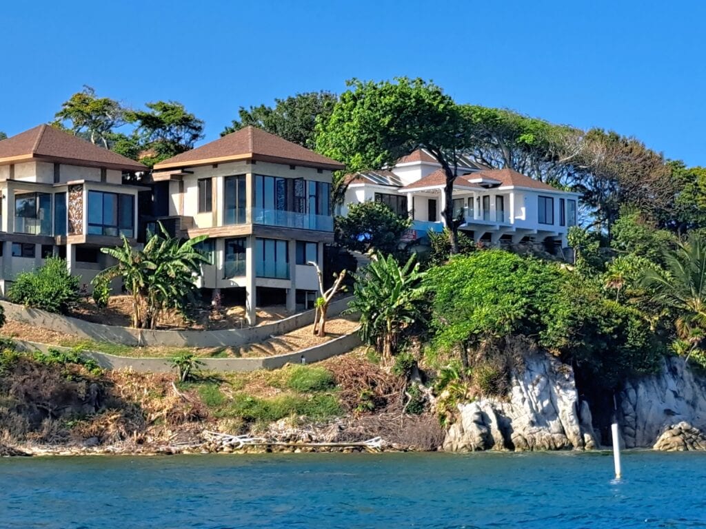 Die Bay Islands von Honduras - Guanaja 15 Villenviertel