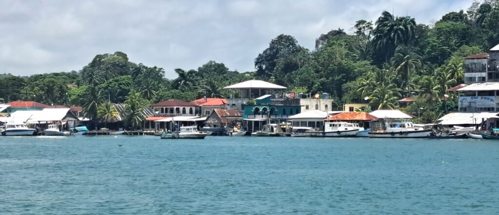 Livingston, hier mündet der Rio Dulce in den Golf von Honduras