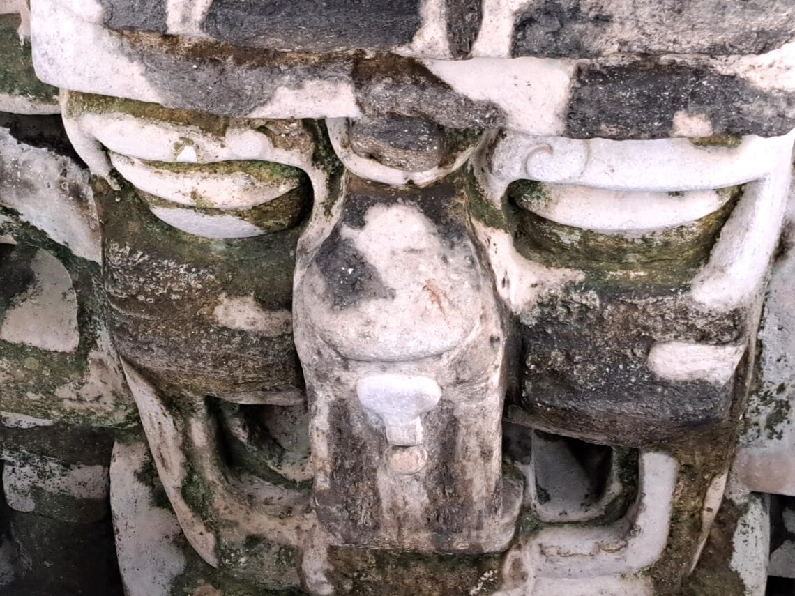 Tikal Gesicht
