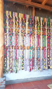 Webkunst in San Juan La Laguna – Von der Baumwolle zum fertigen Tuch