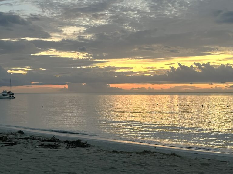 Die 7-Mile-Beach und der River Negril - Nachbarschaft mit Kontrastprogramm