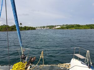 Panama - Shelter Bay Marina - unser Katamaran wird aus dem Wasser gekrant