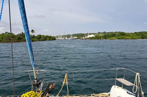 Auf dem Weg zur Shelter Bay Marina