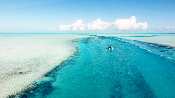 Sandy Kay Bahamas Luftbild Katamaran Klein